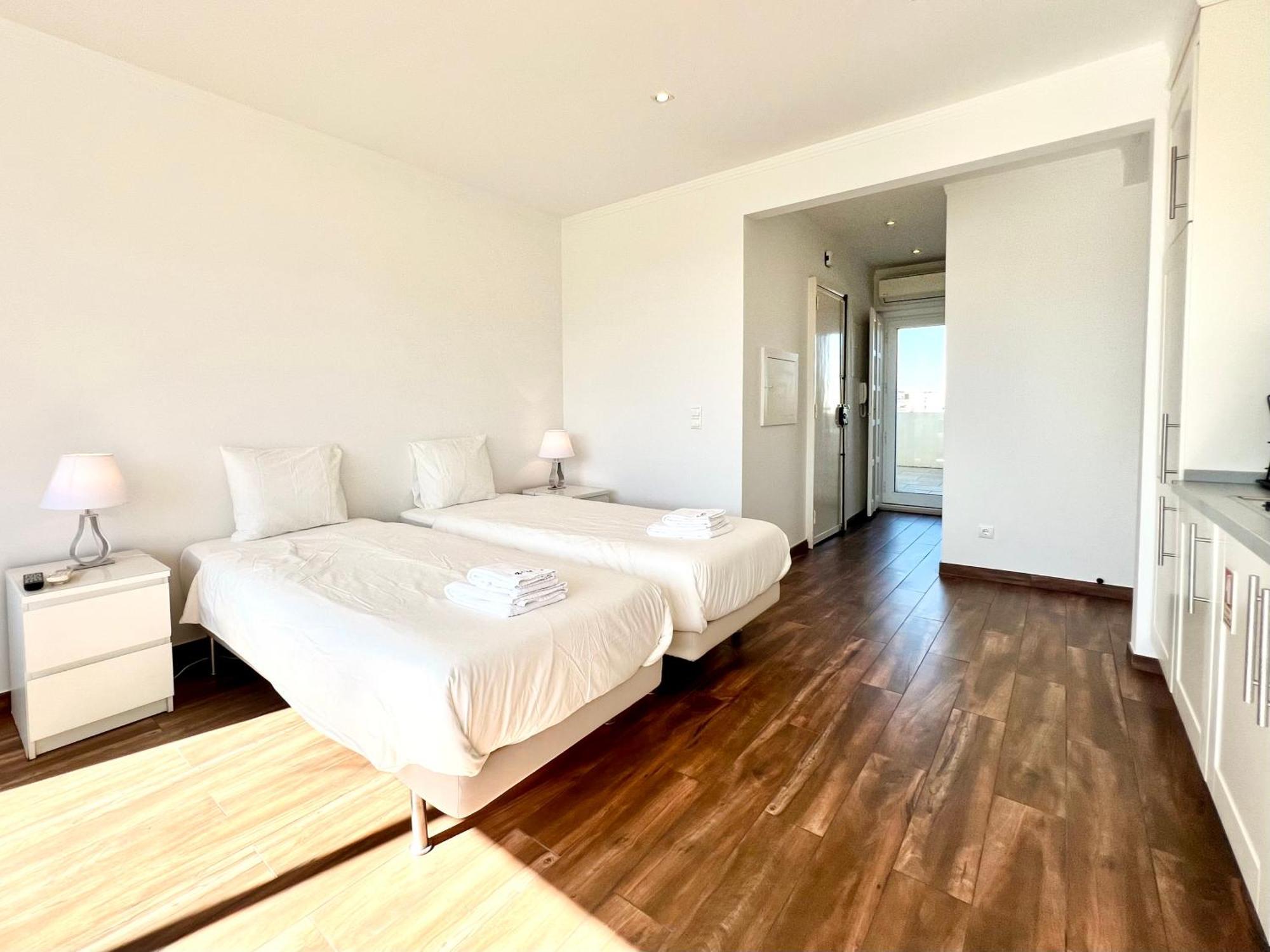 Home Out Saldanha Lisbon Exterior photo
